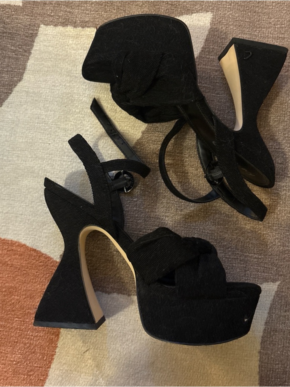 Sam Edelman Funky Black Platform Knot Sandal